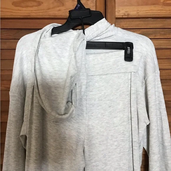 Gray Lounge Set - Picture 3 of 4